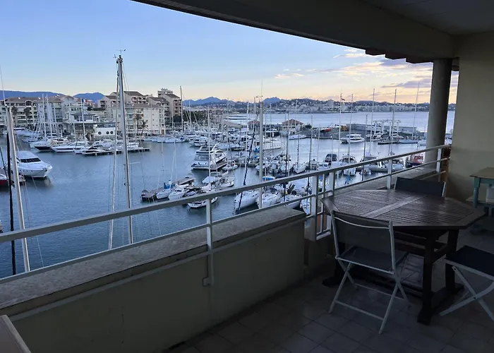 Cap Hermes, 4eme Etage, Vue Exceptionnelle Sur Le Port